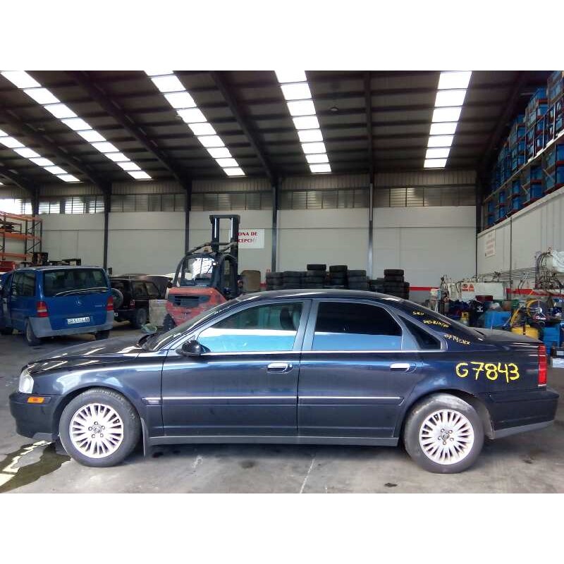 volvo s80 berlina del año 2001
