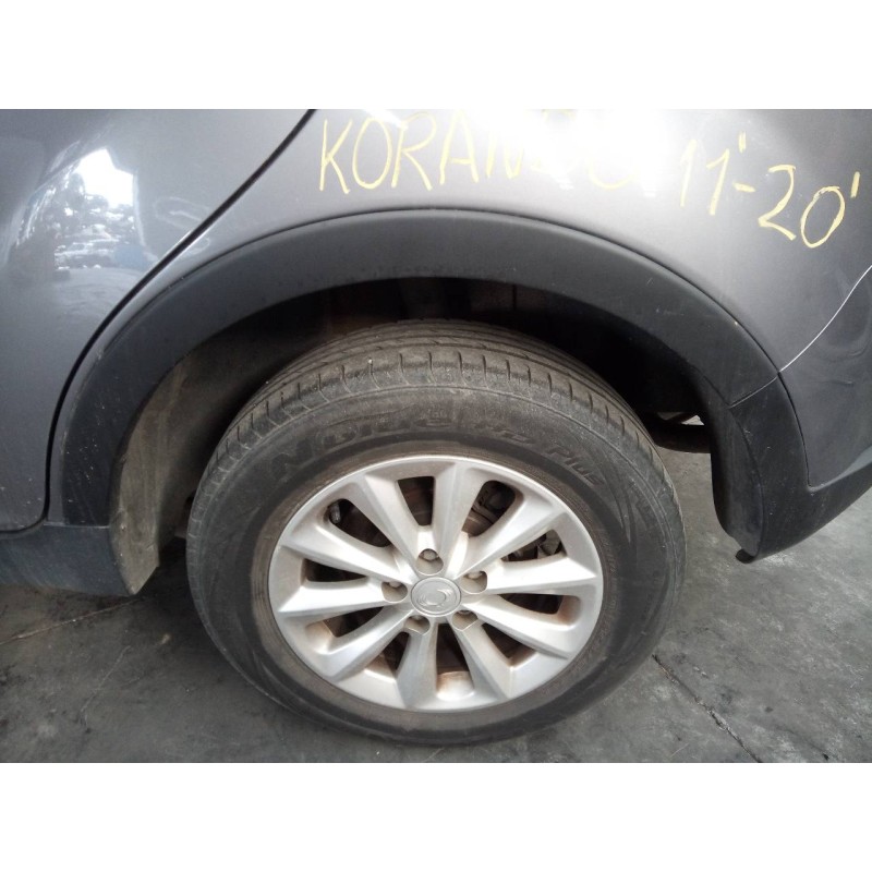 Recambio de aletin trasero izquierdo para ssangyong korando limited plus 4x4 referencia OEM IAM   