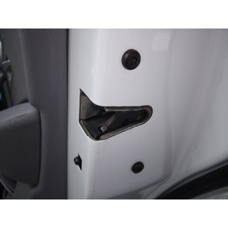 Recambio de cerradura puerta trasera derecha para bmw x3 (e83) 2.0d referencia OEM IAM   