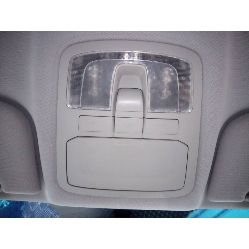 Recambio de luz interior para ssangyong korando limited plus 4x4 referencia OEM IAM   