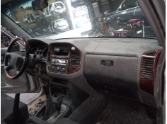 Recambio de salpicadero para mitsubishi montero (v60/v70) 3.2 di-d gls (3-ptas.) referencia OEM IAM   