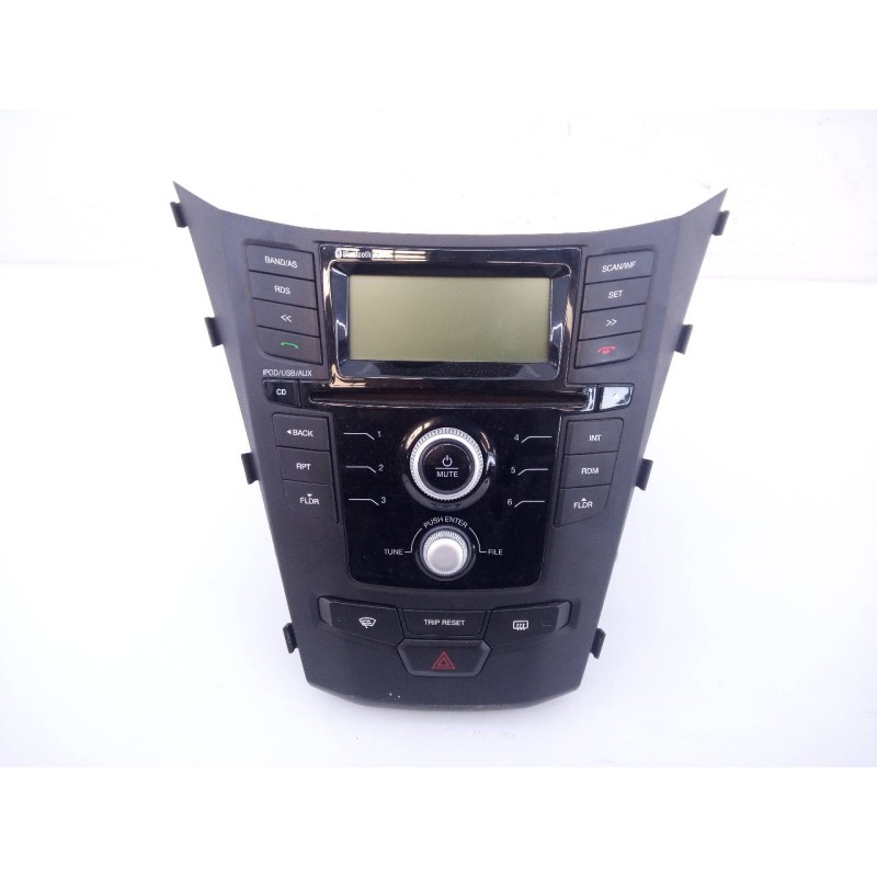 Recambio de sistema audio / radio cd para ssangyong korando limited plus 4x4 referencia OEM IAM 10R041036 8911034220 