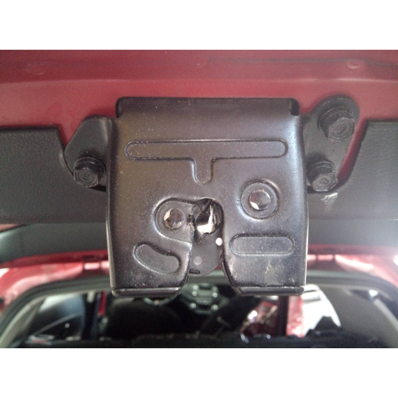 Recambio de cerradura maletero / porton para kia cee´d drive referencia OEM IAM   