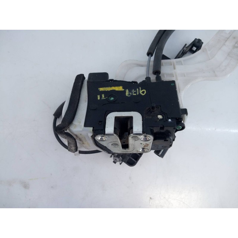 Recambio de cerradura puerta trasera izquierda para hyundai ix35 style 2wd referencia OEM IAM R14102Y010  