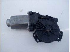 Recambio de motor elevalunas trasero derecho para hyundai ix35 style 2wd referencia OEM IAM 087061100  