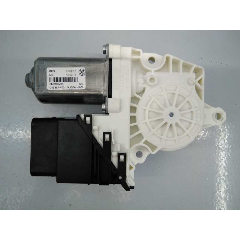 Recambio de motor elevalunas trasero derecho para volkswagen tiguan (5n2) advance bluemotion referencia OEM IAM 5N0959704F A6835