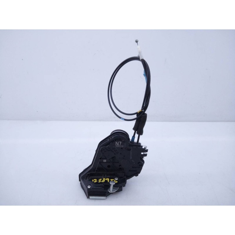 Recambio de cerradura puerta trasera derecha para toyota prius+ eco referencia OEM IAM N700527233  