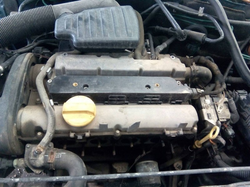 opel corsa c del año 2001