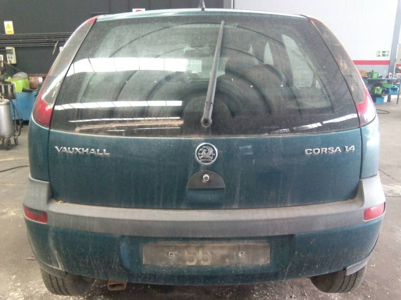 opel corsa c del año 2001