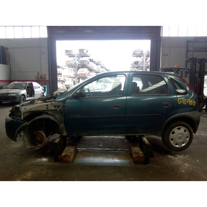 opel corsa c del año 2001