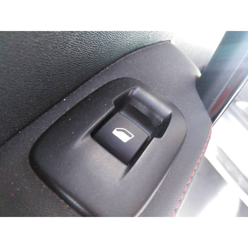 Recambio de mando elevalunas trasero izquierdo para peugeot 2008 (p1) allure referencia OEM IAM   