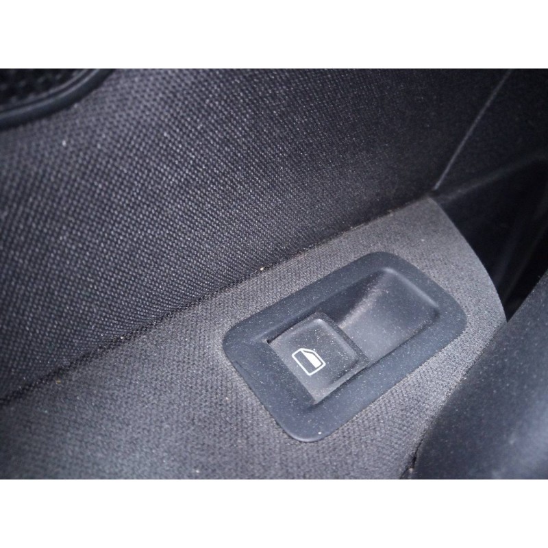 Recambio de mando elevalunas trasero izquierdo para volkswagen golf vii lim. (5g1) edition bluemotion referencia OEM IAM   