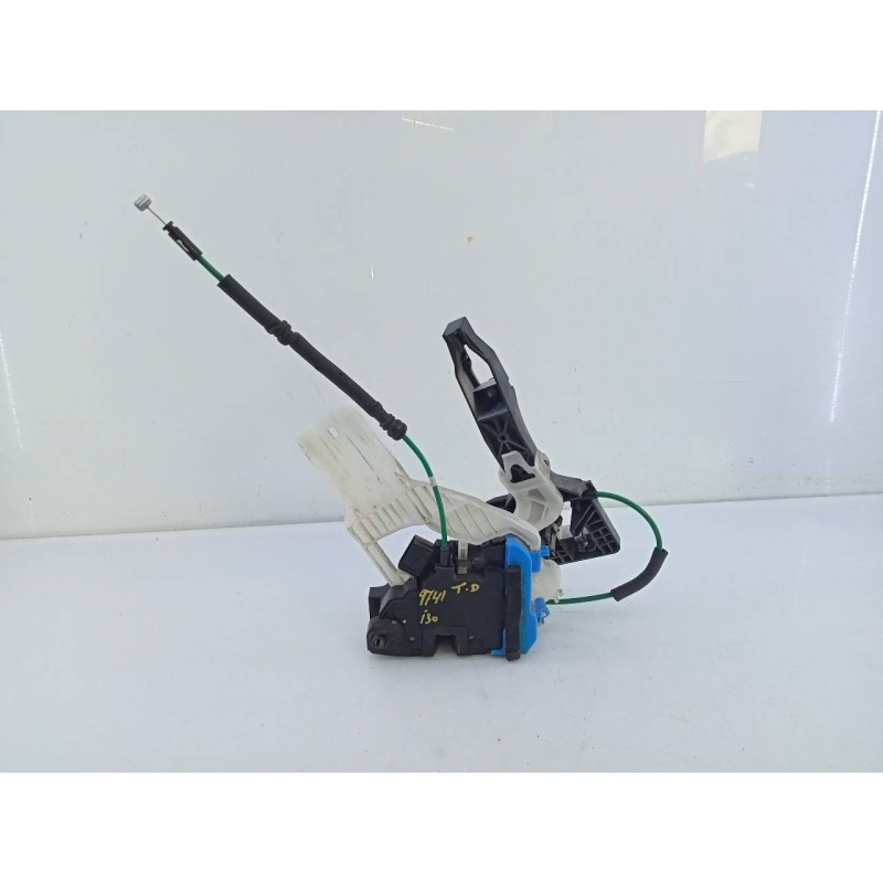 Recambio de cerradura puerta trasera derecha para hyundai i30 (gd) base referencia OEM IAM 81420A6000  