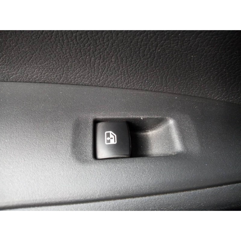 Recambio de mando elevalunas trasero izquierdo para mitsubishi outlander (gf0) motion 2wd referencia OEM IAM   