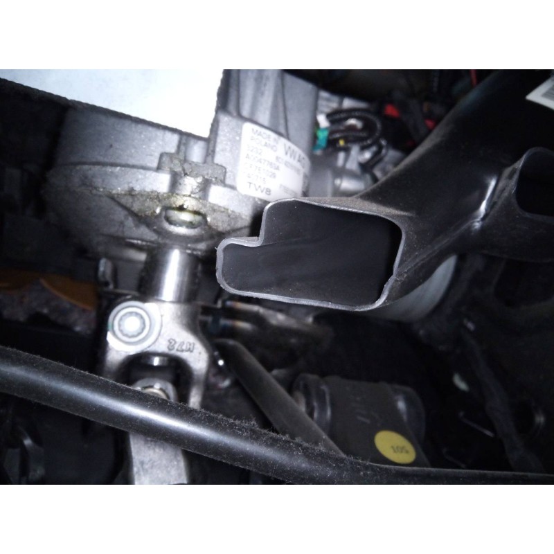 Recambio de columna direccion para skoda rapid active referencia OEM IAM 6C142351080  