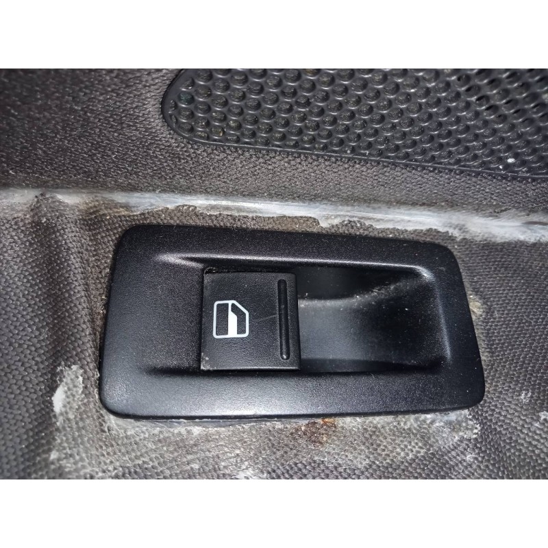 Recambio de mando elevalunas trasero izquierdo para volkswagen touran (1t2) advance referencia OEM IAM   