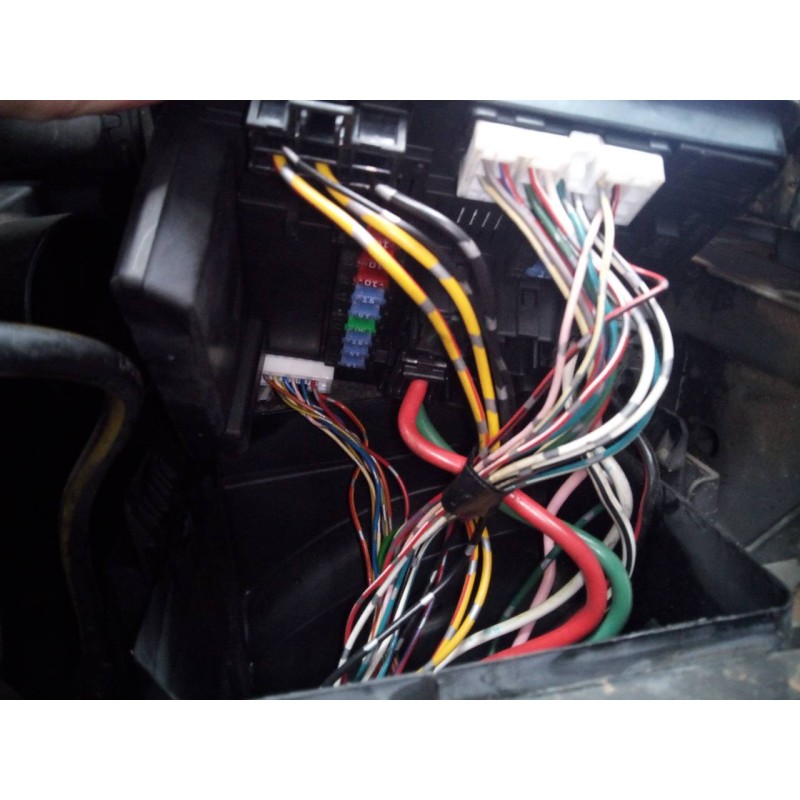 Recambio de caja reles / fusibles para nissan qashqai (j10) acenta referencia OEM IAM   