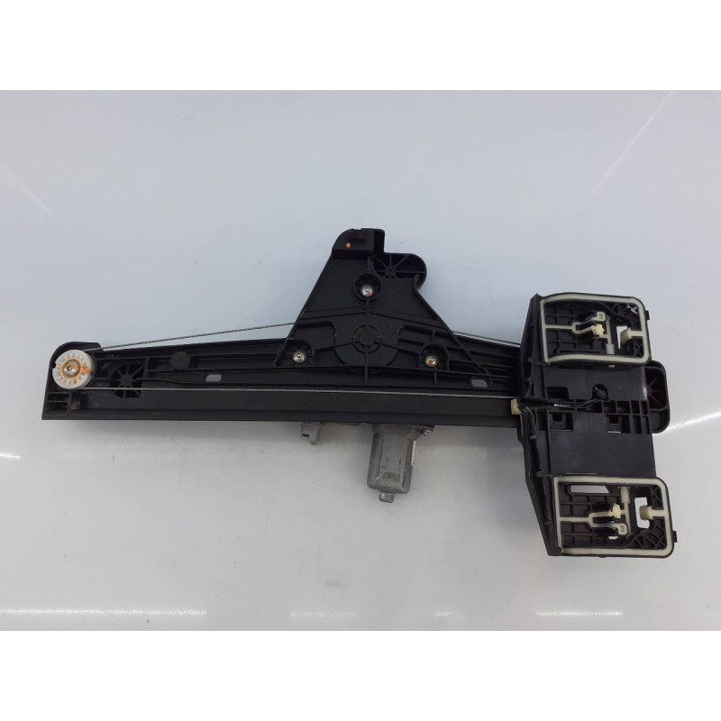 Recambio de elevalunas trasero izquierdo para peugeot 208 referencia OEM IAM 9829046180  