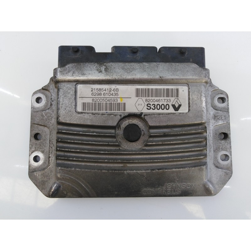 Recambio de centralita motor uce para renault clio iii confort dynamique referencia OEM IAM 215854126B 6298610435 