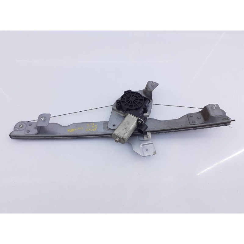 Recambio de elevalunas delantero izquierdo para dacia duster laureate 4x2 referencia OEM IAM 128000841H  