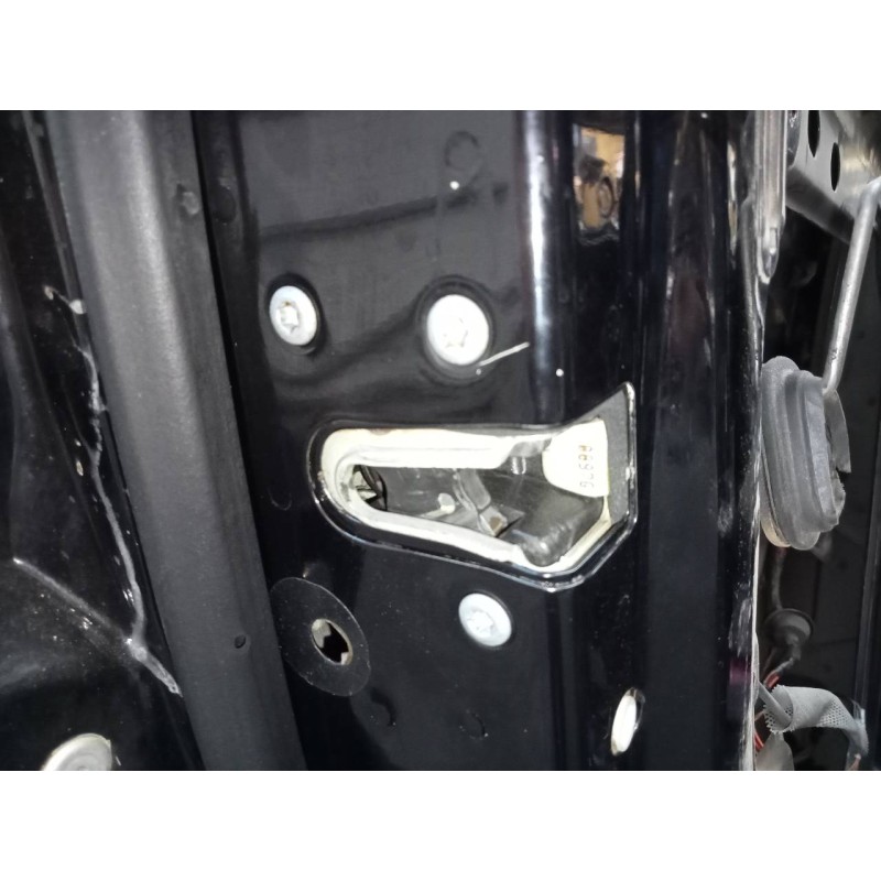 Recambio de cerradura puerta trasera izquierda para dodge nitro se referencia OEM IAM   