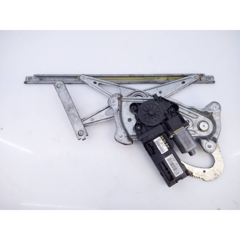 Recambio de elevalunas delantero izquierdo para renault megane iii coupe dynamique referencia OEM IAM 968432100  