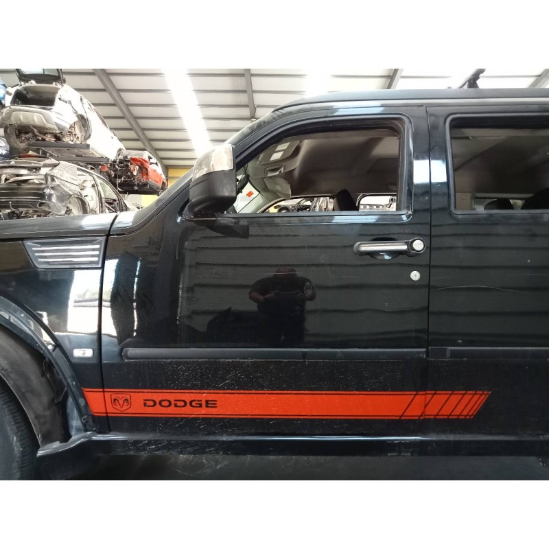 Recambio de puerta delantera izquierda para dodge nitro se referencia OEM IAM   