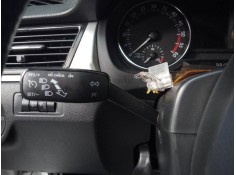 Recambio de mando intermitentes para skoda rapid active referencia OEM IAM   