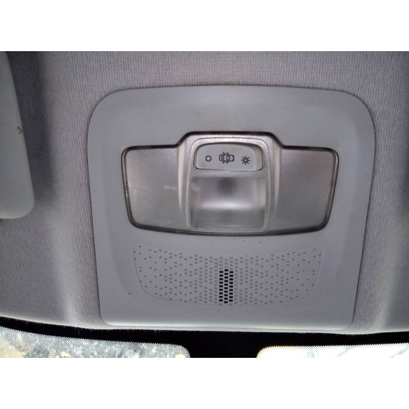 Recambio de luz interior para peugeot 208 active referencia OEM IAM   