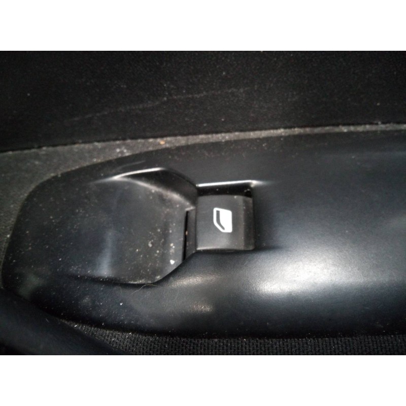 Recambio de mando elevalunas delantero derecho para peugeot 208 active referencia OEM IAM   