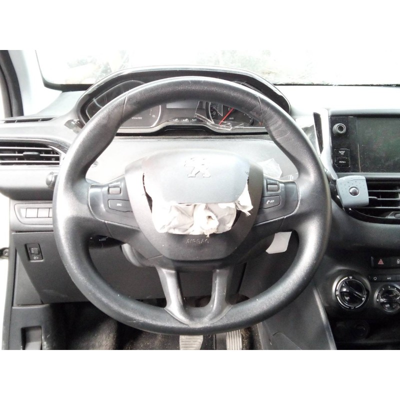 Recambio de volante para peugeot 208 active referencia OEM IAM   