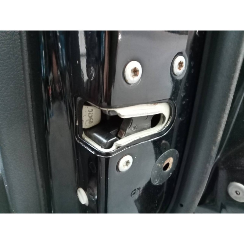 Recambio de cerradura puerta trasera derecha para dodge nitro se referencia OEM IAM   