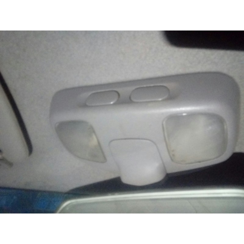 Recambio de luz interior para nissan pick-up (d22) td doble cabina 4x4 referencia OEM IAM   