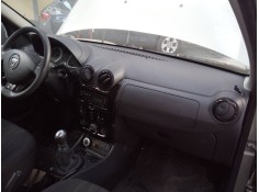 Recambio de salpicadero para dacia duster ambiance 4x4 referencia OEM IAM   