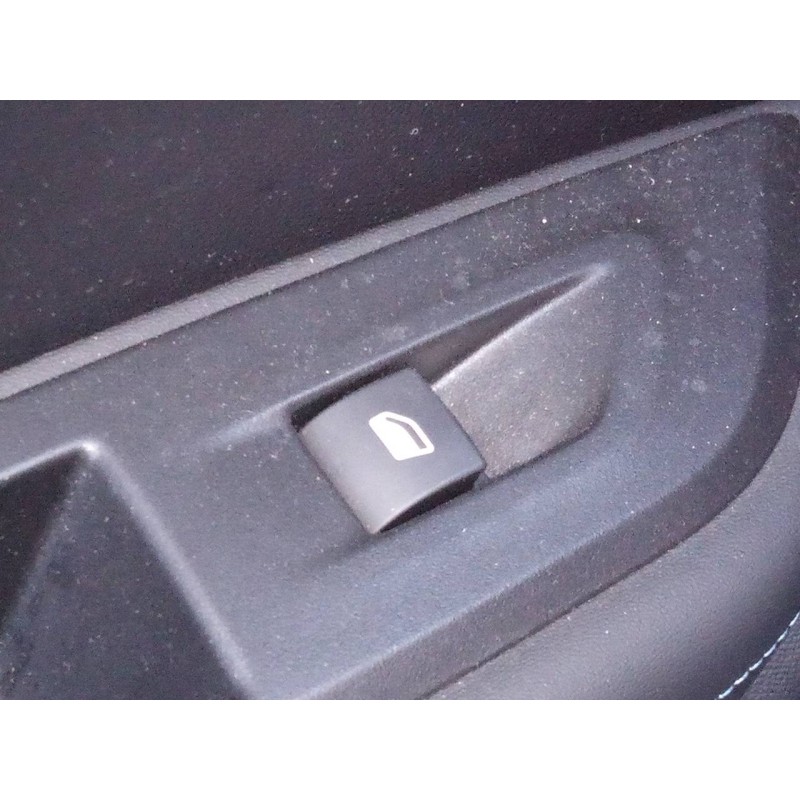 Recambio de mando elevalunas trasero izquierdo para peugeot 2008 (p1) active referencia OEM IAM   