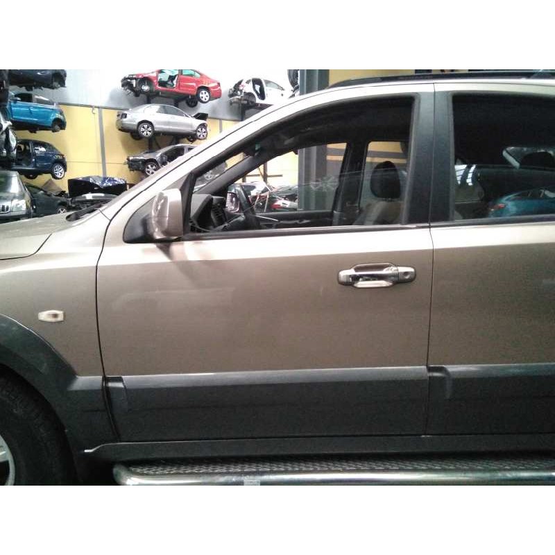 Recambio de puerta delantera izquierda para kia sorento 2.5 crdi ex referencia OEM IAM 760033E100  