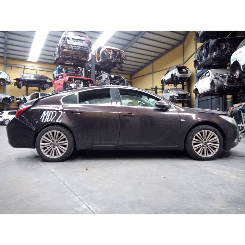 opel insignia berlina del año 2011