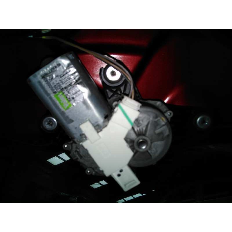 Recambio de motor limpia trasero para dacia sandero laureate referencia OEM IAM 8200734582  