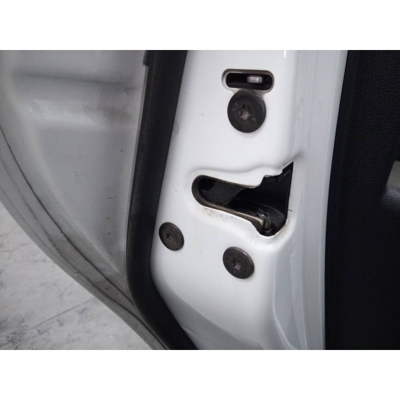 Recambio de cerradura puerta trasera izquierda para dacia duster ambiance 4x2 referencia OEM IAM   