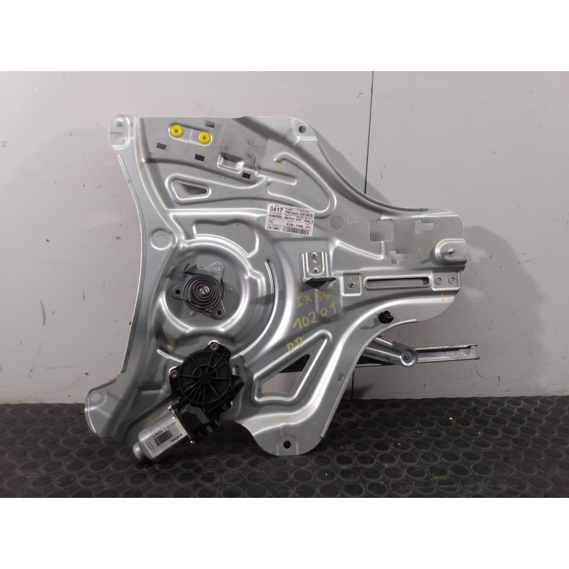 Recambio de elevalunas delantero derecho para hyundai ix35 style 2wd referencia OEM IAM 813202Y000  