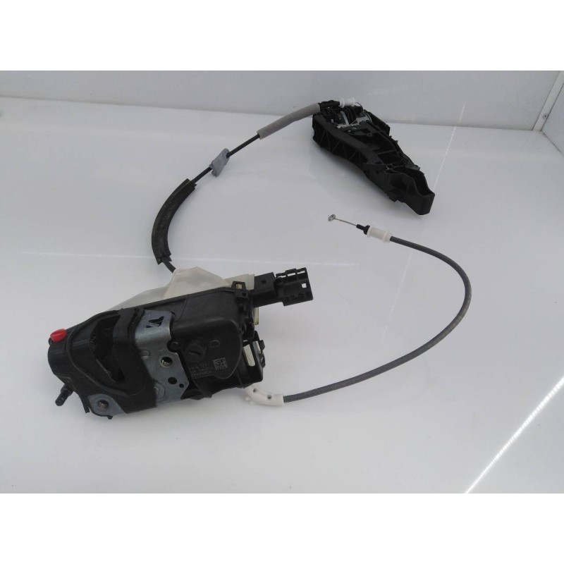 Recambio de cerradura puerta trasera izquierda para opel grandland x excellence referencia OEM IAM A048069  