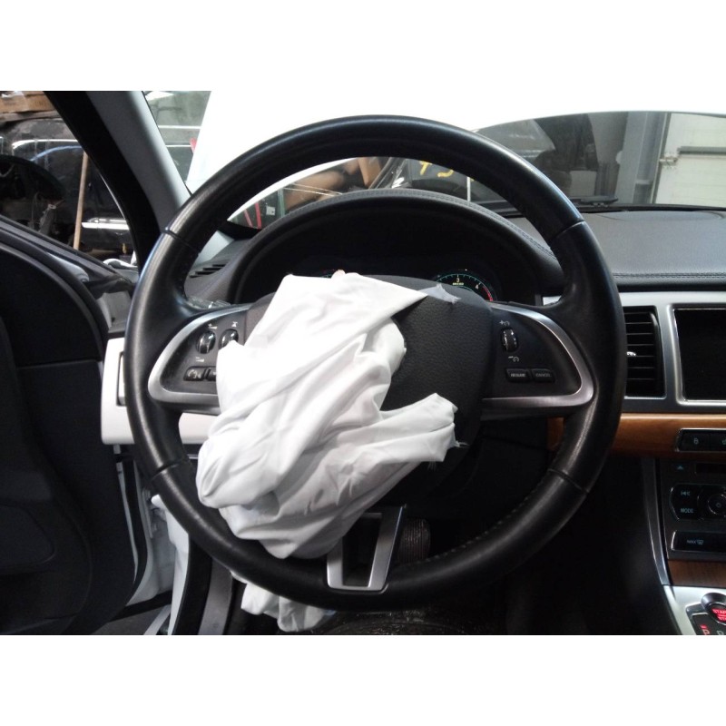 Recambio de volante para jaguar xf 2.2 diesel luxury referencia OEM IAM   