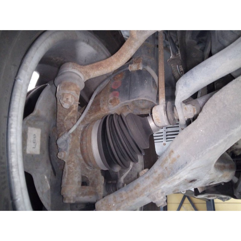 Recambio de mangueta delantera izquierda para hyundai tucson (jm) 2.0 crdi style referencia OEM IAM   