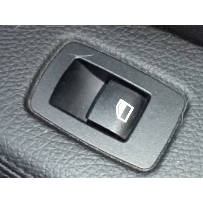 Recambio de mando elevalunas trasero derecho para bmw serie 1 lim. (f20) 118d referencia OEM IAM   