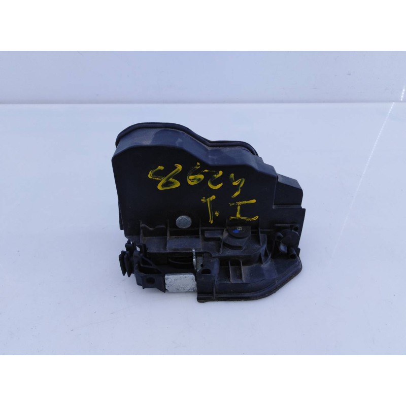 Recambio de cerradura puerta trasera izquierda para bmw x1 (e84) sdrive 20d referencia OEM IAM 7229459  