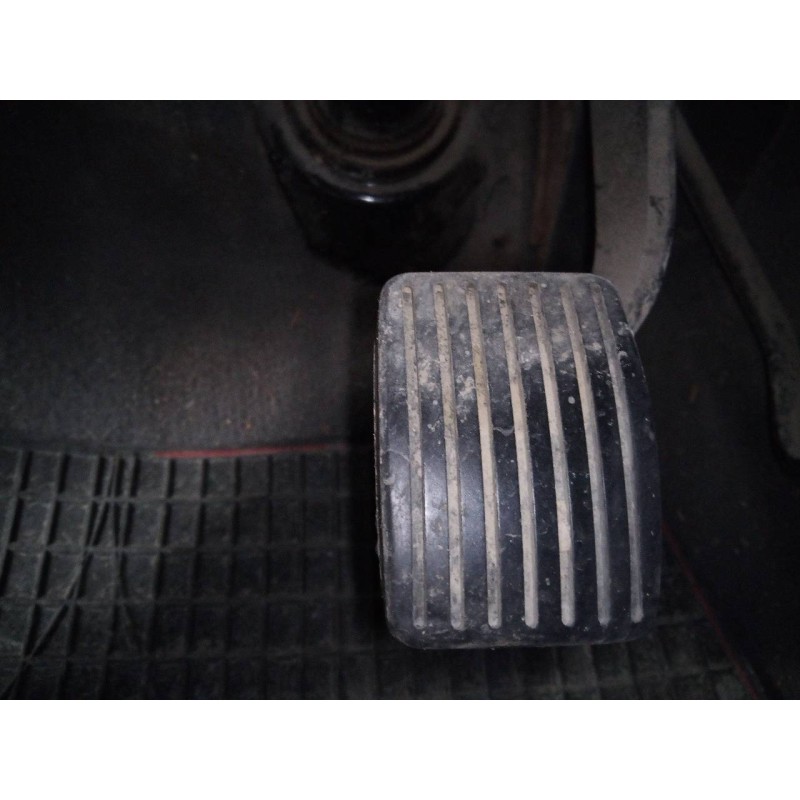 Recambio de pedal freno para mitsubishi l 200 (k6/7) 2500 td glx (4-ptas.) referencia OEM IAM   