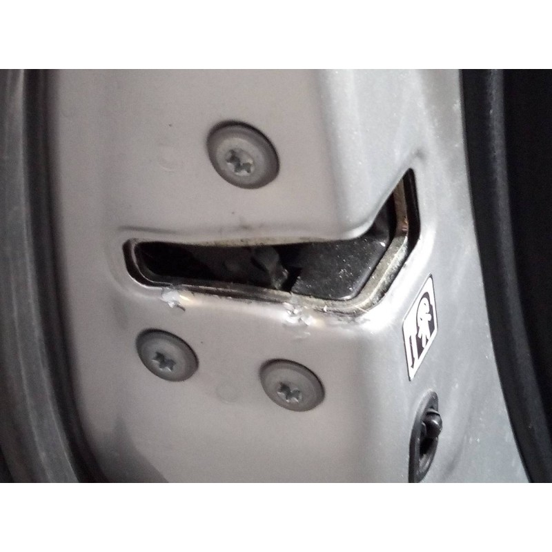 Recambio de cerradura puerta trasera izquierda para toyota rav 4 advance referencia OEM IAM   