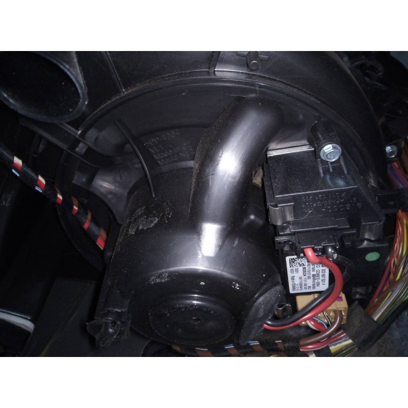 Recambio de ventilador calefaccion para volkswagen caddy ka/kb (2c) trendline 4motion referencia OEM IAM 998925U  