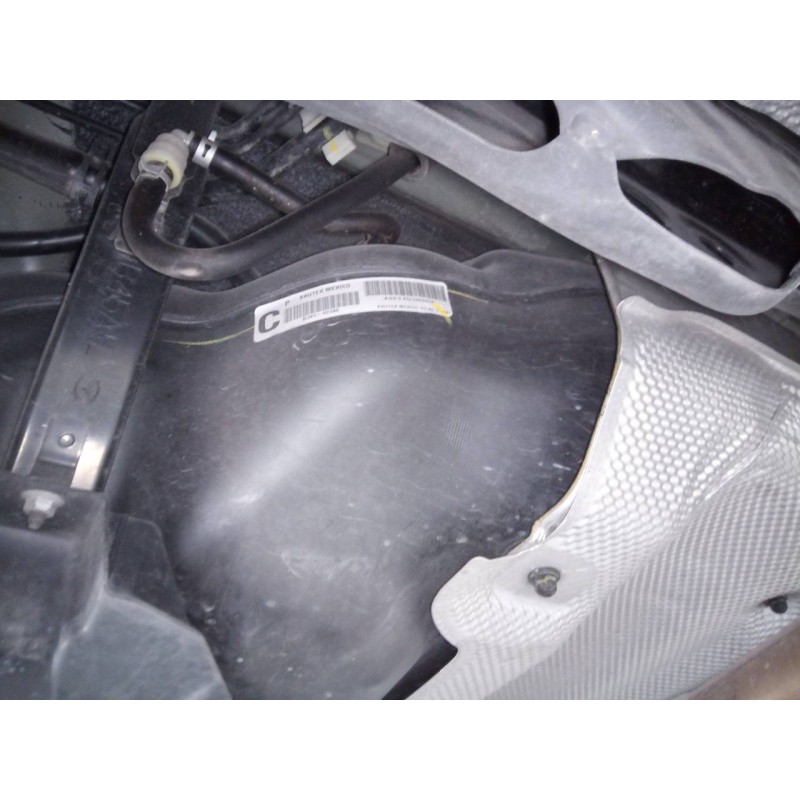 Recambio de deposito combustible para mazda 3 lim. () evolution referencia OEM IAM J3217530353  