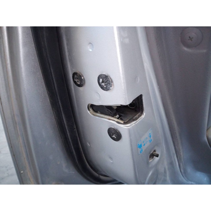 Recambio de cerradura puerta trasera izquierda para kia sorento 2.5 crdi vgt ex1 referencia OEM IAM   